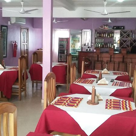 Bella Luxury Hotel Accra Buitenkant foto