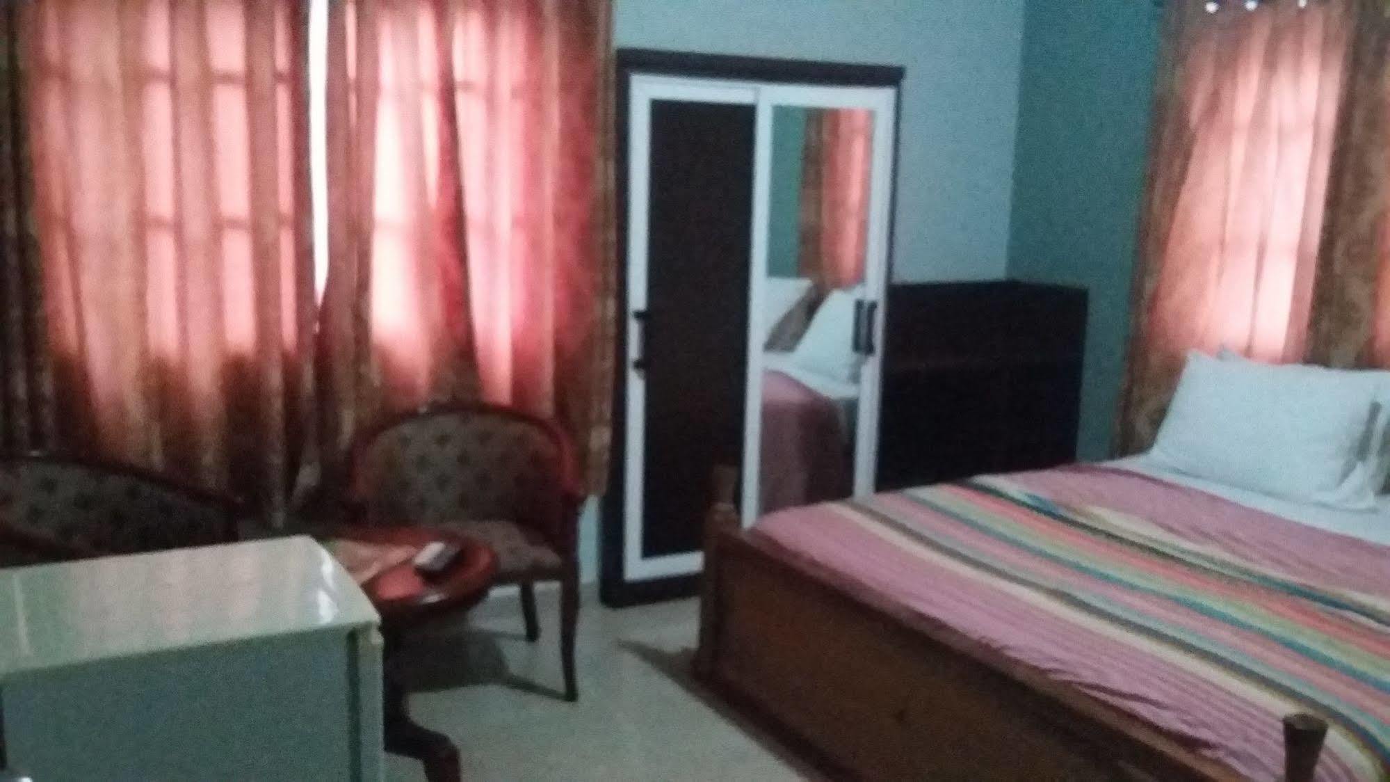 Bella Luxury Hotel Accra Buitenkant foto